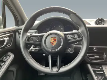 PORSCHE Macan T 75l  PDLS    Privacy  Servo   Tempolim.