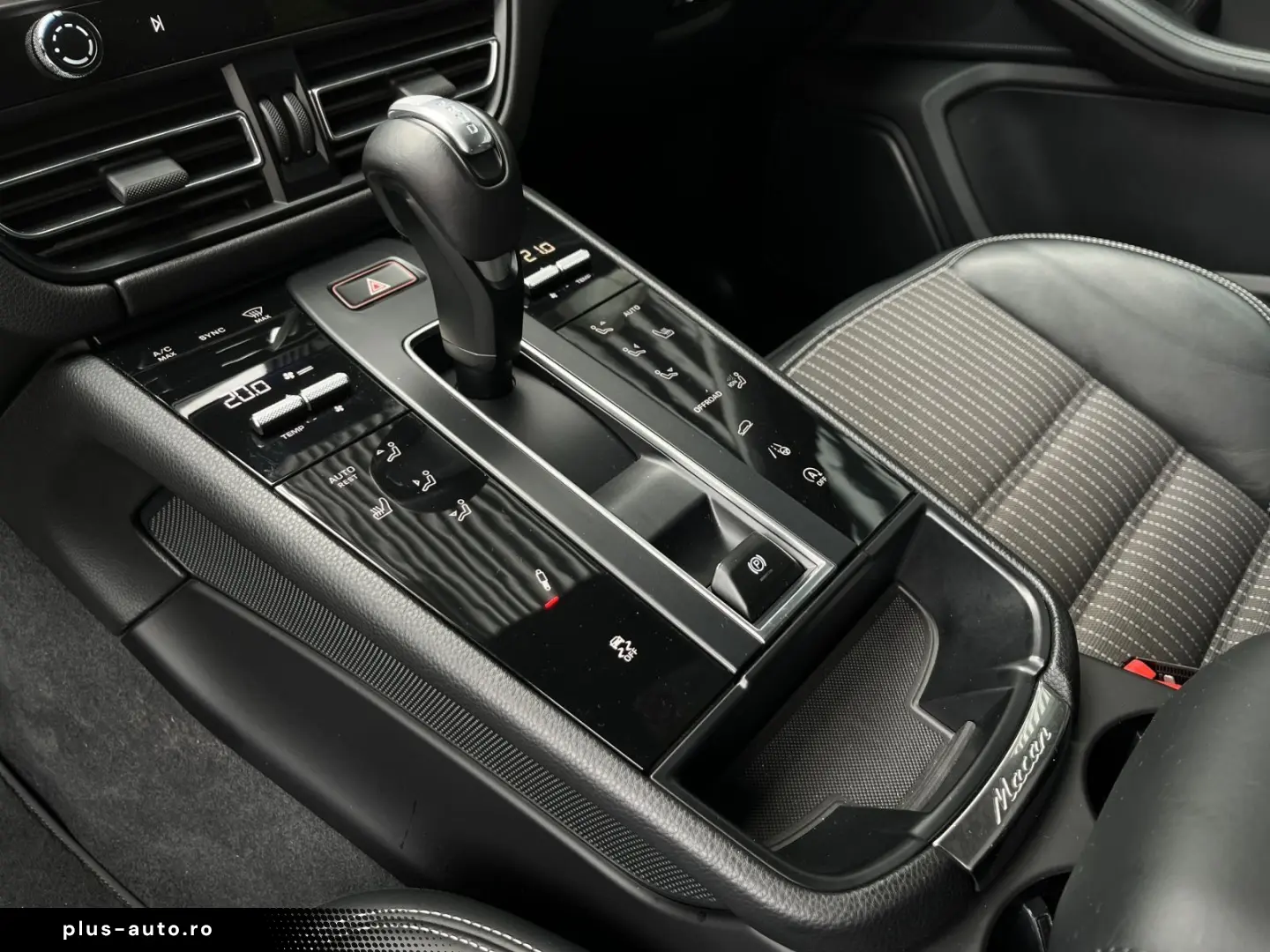 PORSCHE Macan T 75l  PDLS    Privacy  Servo   Tempolim.