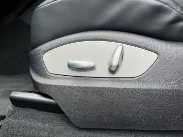 PORSCHE Macan T 75l  PDLS    Privacy  Servo   Tempolim.