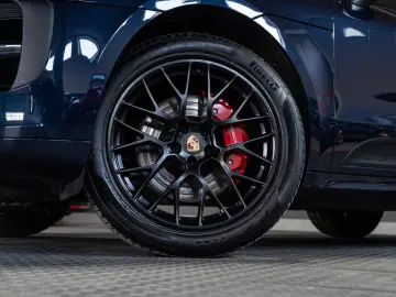 PORSCHE Macan GTS 2.9 V6 PDLS  AHK 360  BOSE PANO STHZ