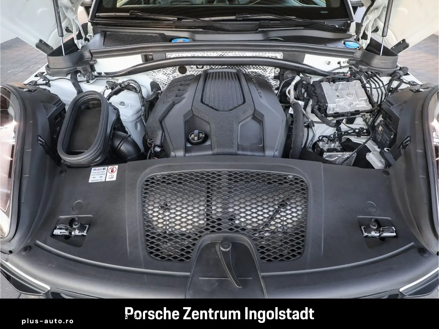 PORSCHE Macan T Panorama SurrondView