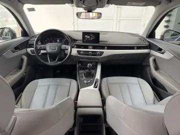 AUDI A4 Business  2016