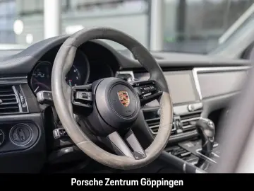 PORSCHE Macan GTS Surround-View BOSE 21-Zoll Luftfederun