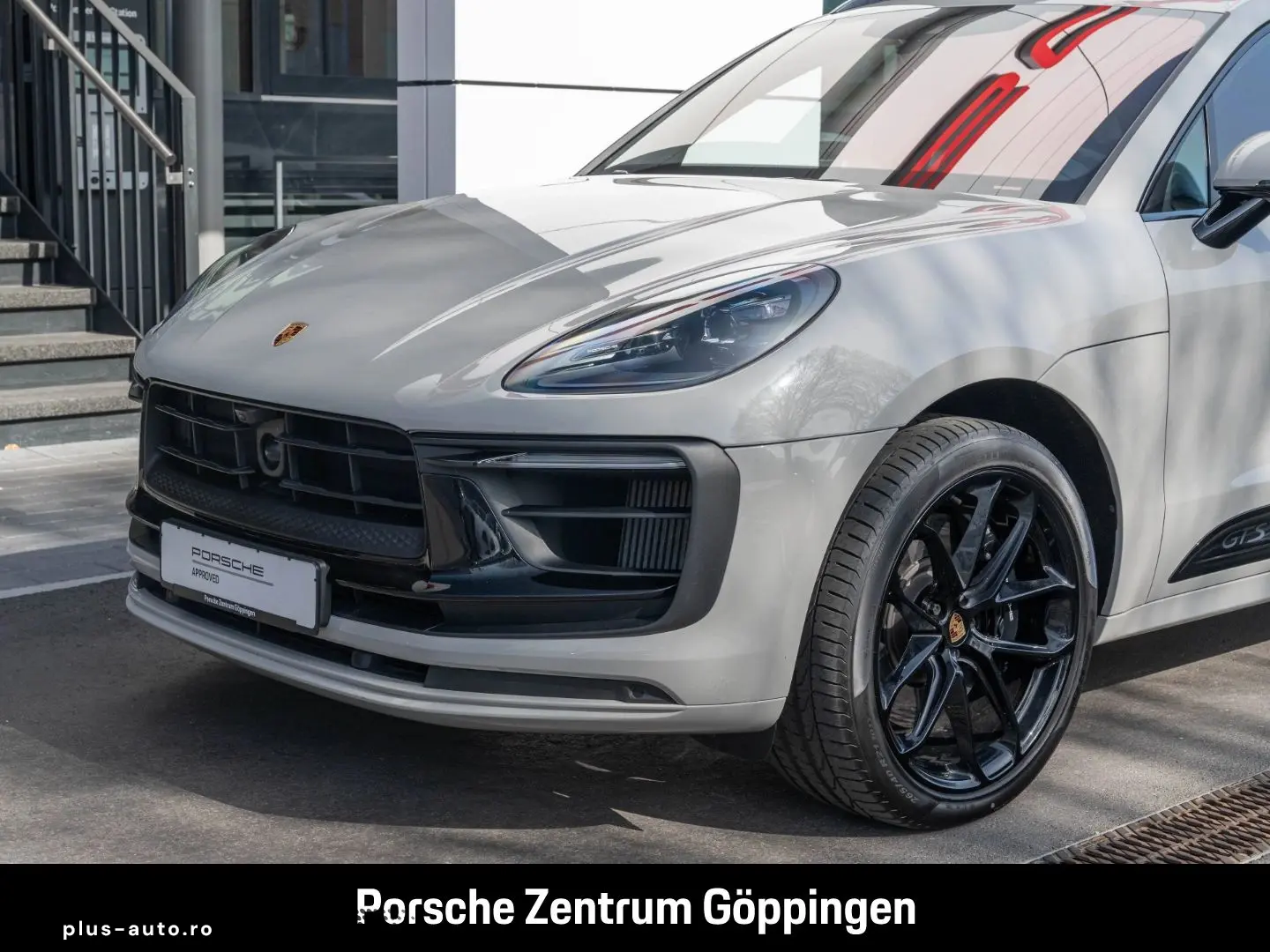 PORSCHE Macan GTS Surround-View BOSE 21-Zoll Luftfederun