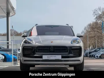 PORSCHE Macan GTS Surround-View BOSE 21-Zoll Luftfederun