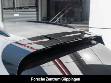 PORSCHE Macan GTS Surround-View BOSE 21-Zoll Luftfederun