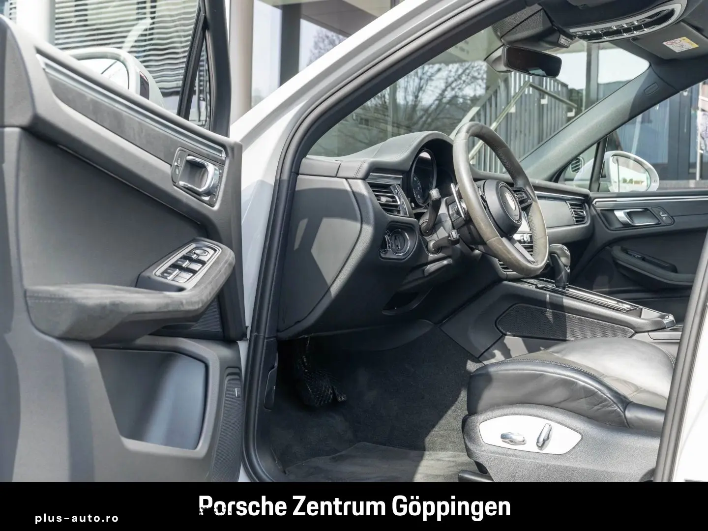 PORSCHE Macan GTS Surround-View BOSE 21-Zoll Luftfederun