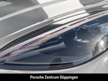 PORSCHE Macan GTS Surround-View BOSE 21-Zoll Luftfederun