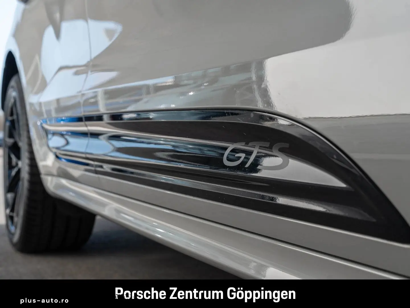 PORSCHE Macan GTS Surround-View BOSE 21-Zoll Luftfederun