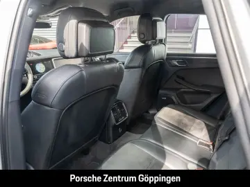 PORSCHE Macan GTS Surround-View BOSE 21-Zoll Luftfederun