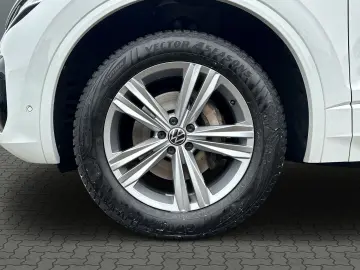 VW Touareg R-Line 4Motion Sportpaket Navi Leder LED
