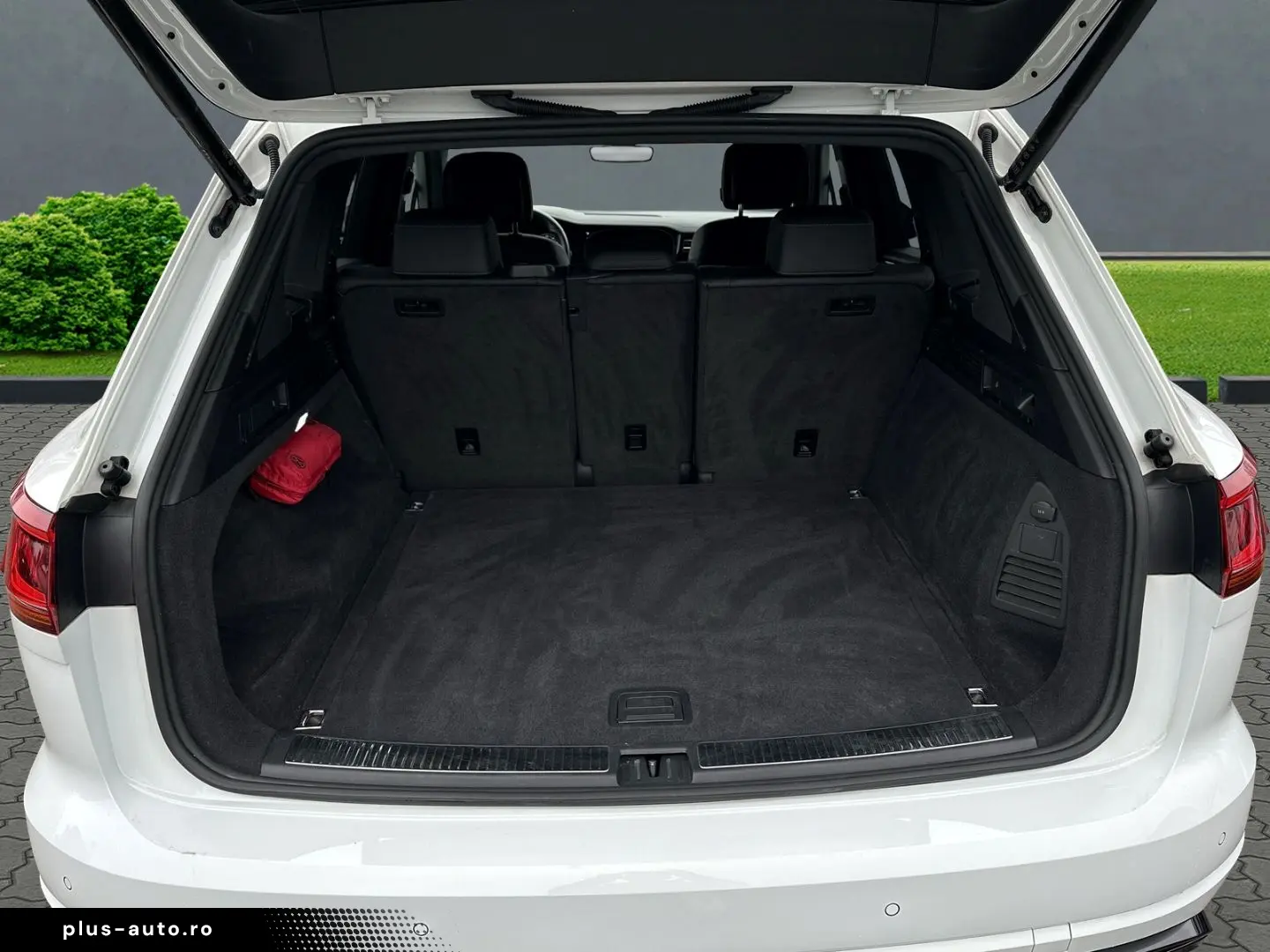 VW Touareg R-Line 4Motion Sportpaket Navi Leder LED