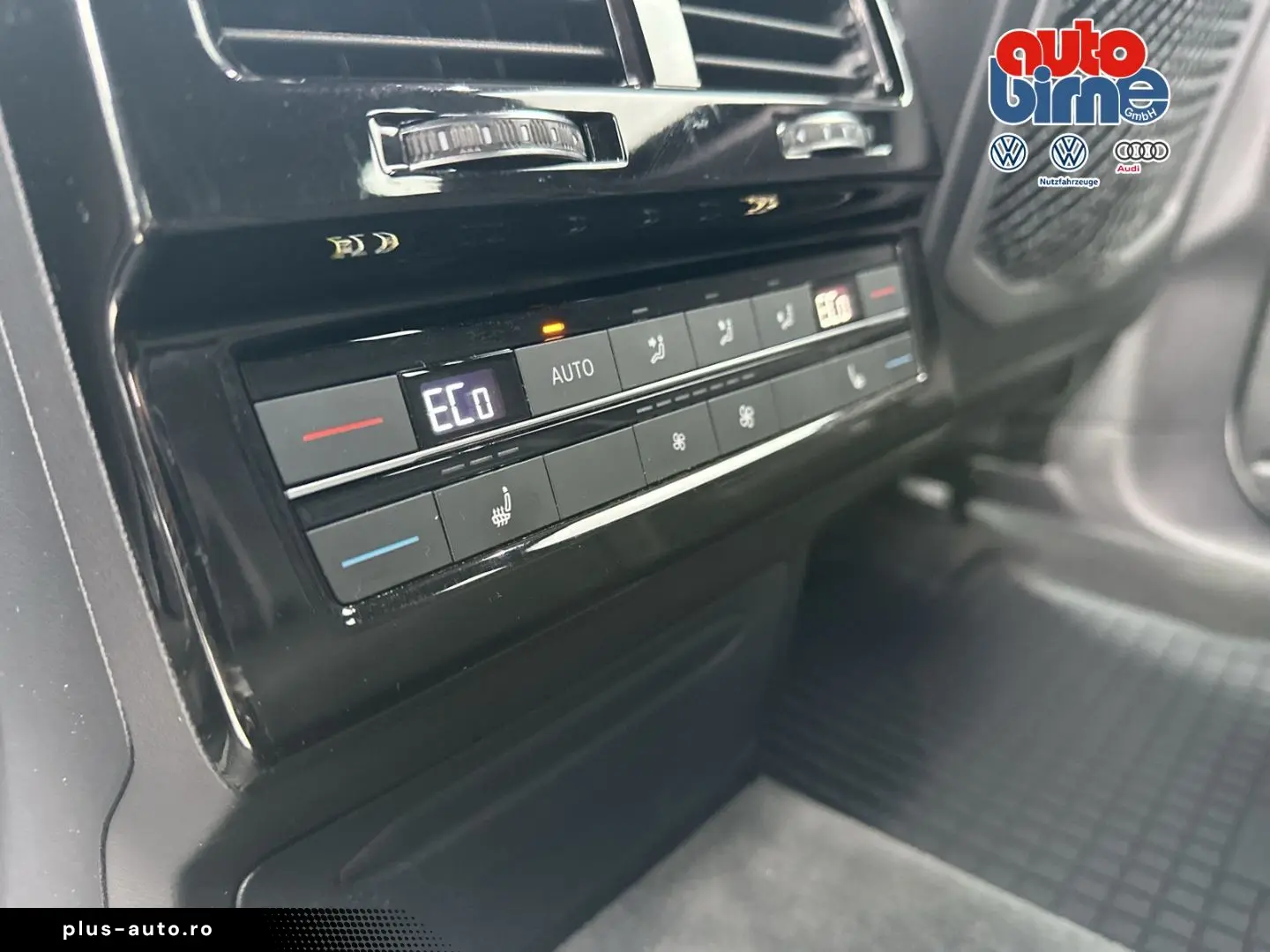 VW Touareg R-Line 4Motion Sportpaket Navi Leder LED