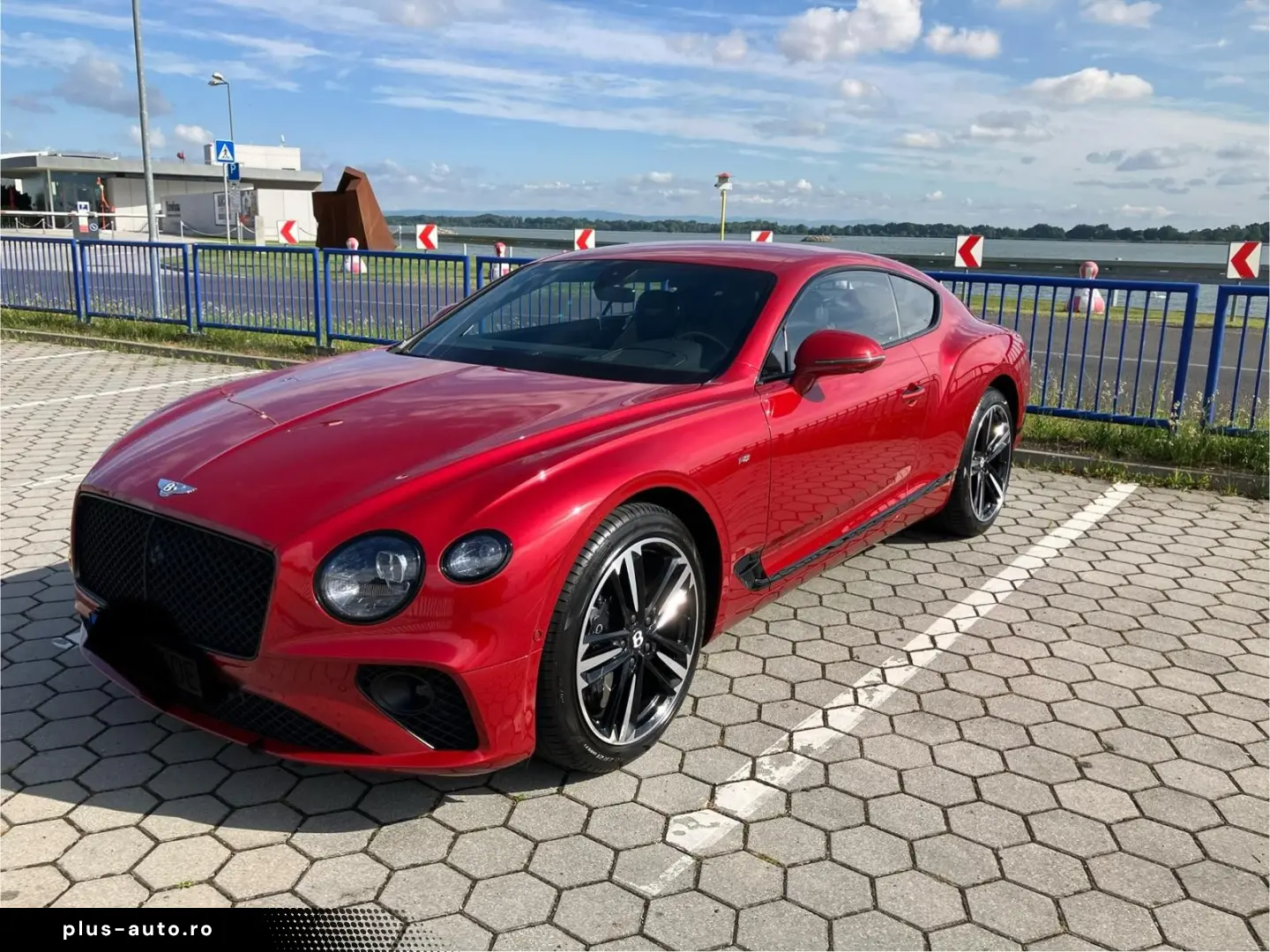 BENTLEY Continental GT Speed  ROTATING B&O PIANO WOOD