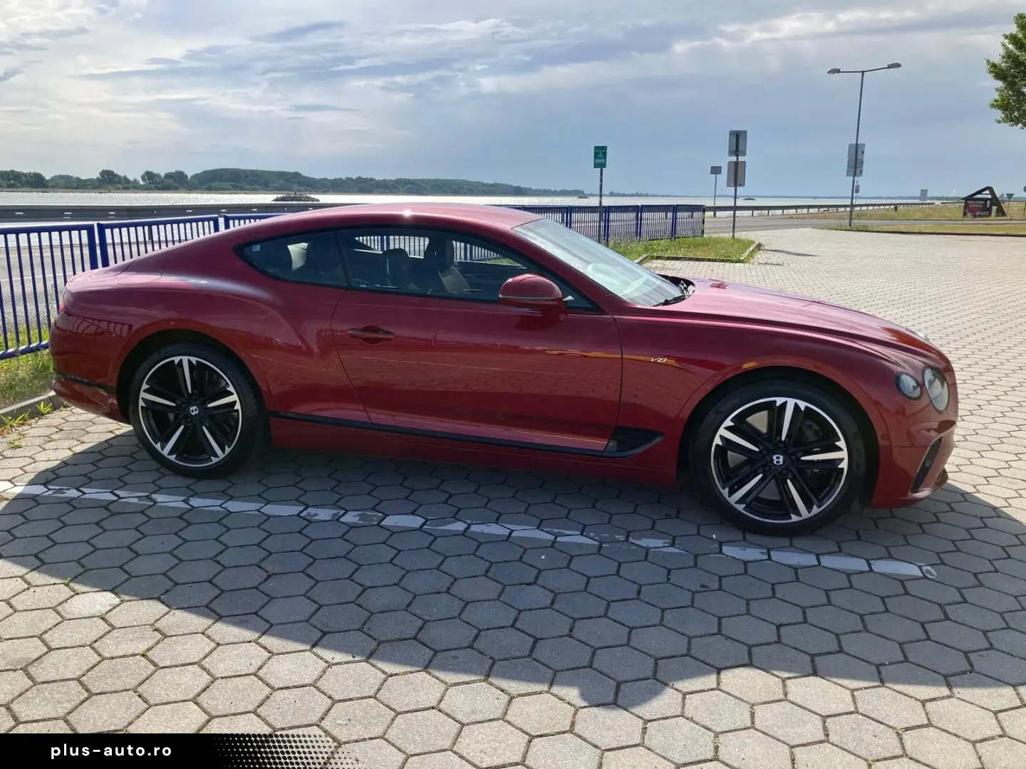 BENTLEY Continental GT Speed  ROTATING B&O PIANO WOOD