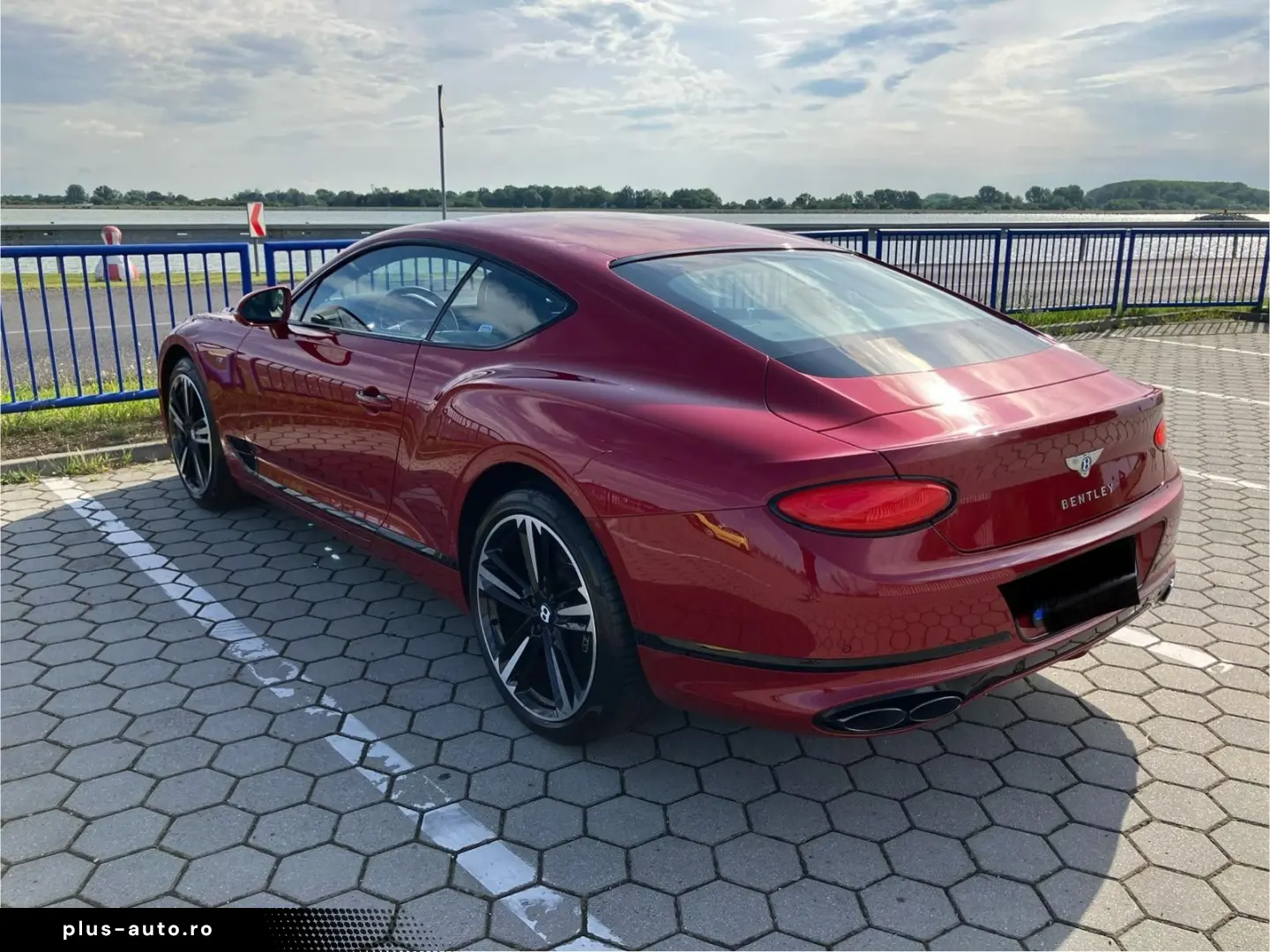 BENTLEY Continental GT Speed  ROTATING B&O PIANO WOOD