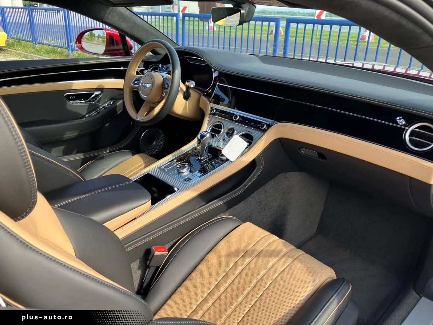 BENTLEY Continental GT Speed  ROTATING B&O PIANO WOOD