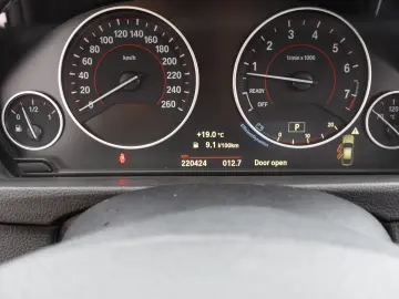 BMW Seria 3 328i GT Automat Sport Line
