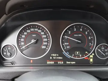 BMW Seria 3 328i GT Automat Sport Line