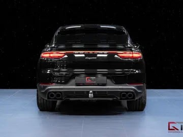 PORSCHE Cayenne E-Hyb Coupé Platinum Edt 22  Pano HuD