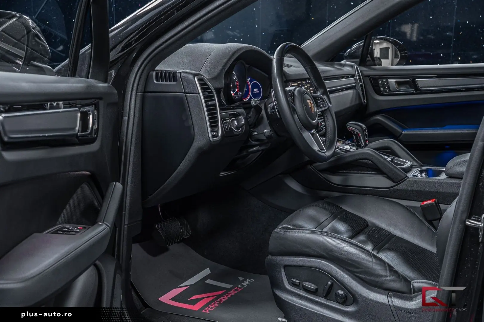 PORSCHE Cayenne E-Hyb Coupé Platinum Edt 22  Pano HuD