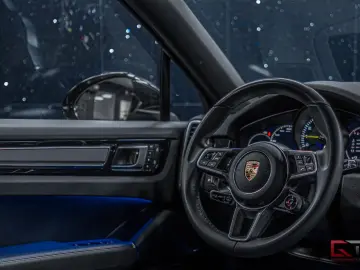 PORSCHE Cayenne E-Hyb Coupé Platinum Edt 22  Pano HuD