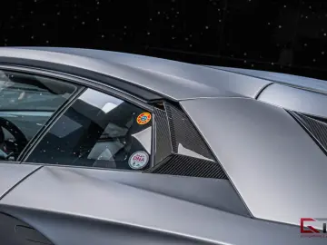 LAMBORGHINI Aventador SVJ Carbon Lifting Camera NOVITEC
