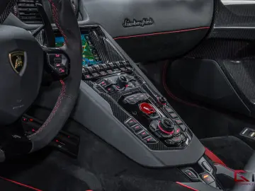 LAMBORGHINI Aventador SVJ Carbon Lifting Camera NOVITEC