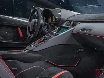 LAMBORGHINI Aventador SVJ Carbon Lifting Camera NOVITEC