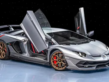 LAMBORGHINI Aventador SVJ Carbon Lifting Camera NOVITEC