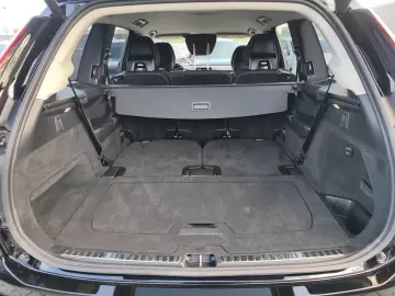 VOLVO XC90 T8 Plus Dark Plug-In Hybrid AWD 7-Sitzer Na