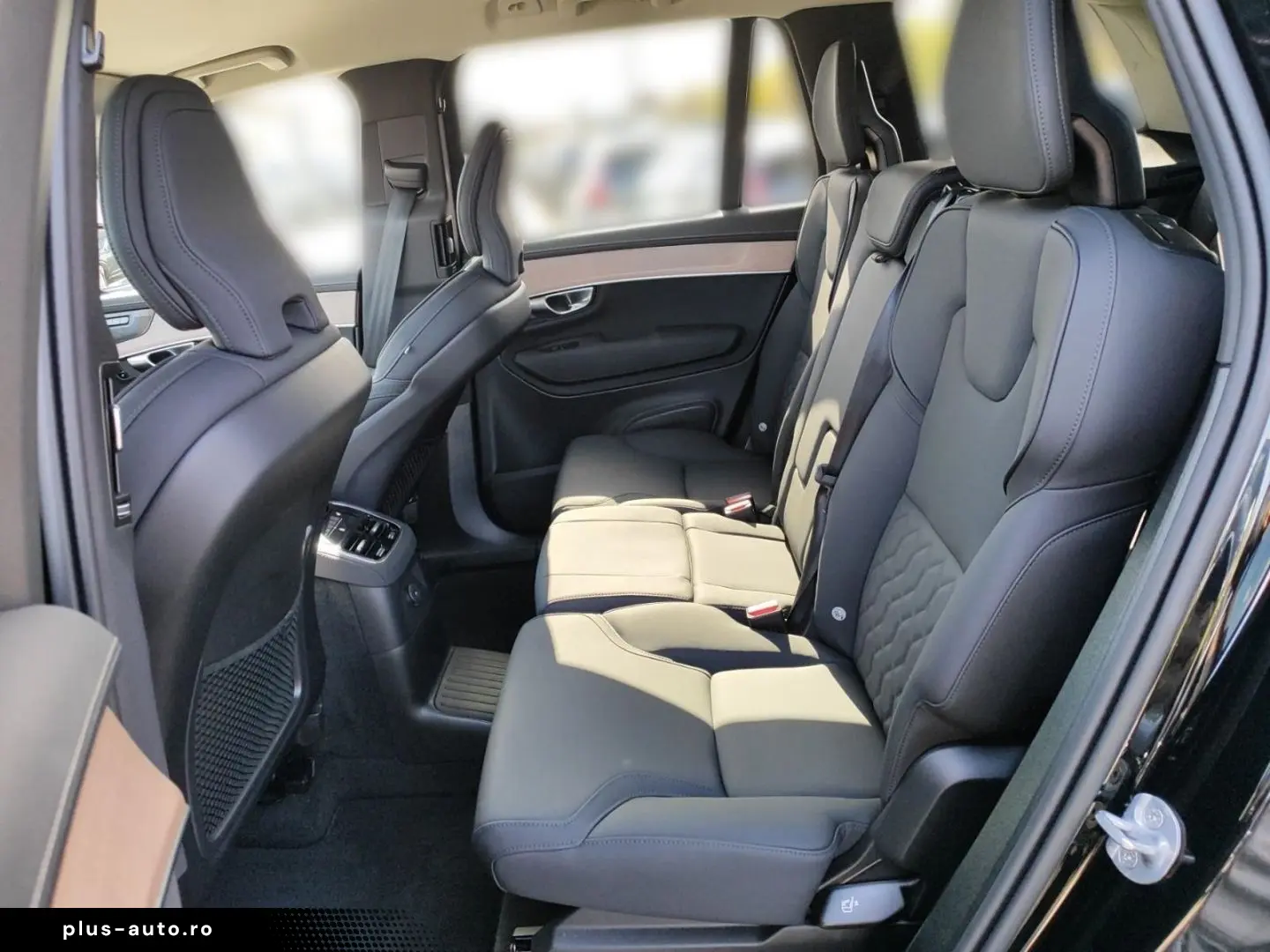 VOLVO XC90 T8 Plus Dark Plug-In Hybrid AWD 7-Sitzer Na