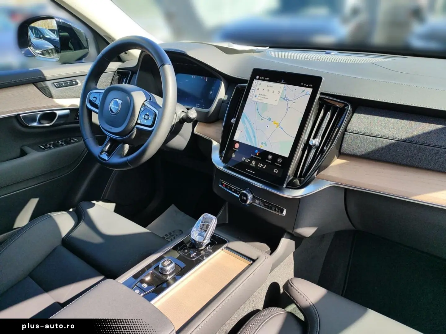 VOLVO XC90 T8 Plus Dark Plug-In Hybrid AWD 7-Sitzer Na