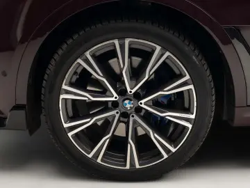 BMW G7X  X7 XDRIVE 40I