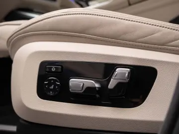 BMW G7X  X7 XDRIVE 40I
