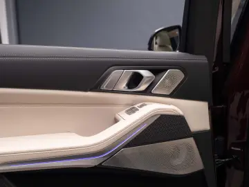 BMW G7X  X7 XDRIVE 40I