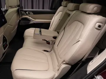 BMW G7X  X7 XDRIVE 40I