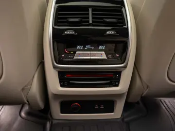 BMW G7X  X7 XDRIVE 40I
