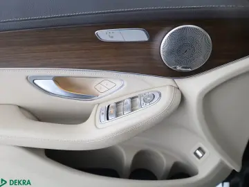MERCEDES-BENZ GLC 220 d 4M