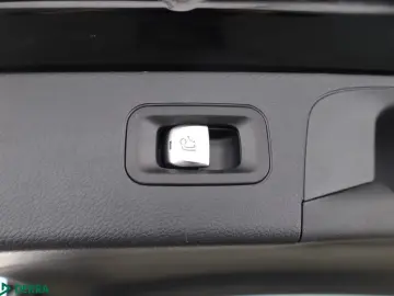 MERCEDES-BENZ GLC 220 d 4M