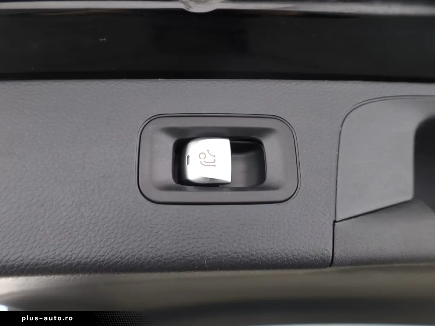 MERCEDES-BENZ GLC 220 d 4M