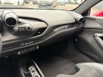 Ferrari F8 Tributo