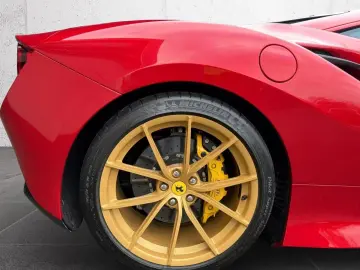 Ferrari F8 Tributo