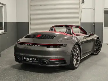 PORSCHE 992 CABRIO 6 TKM   BRD   APPROVED   21 ZOLL