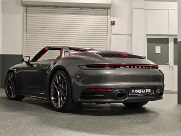 PORSCHE 992 CABRIO 6 TKM   BRD   APPROVED   21 ZOLL