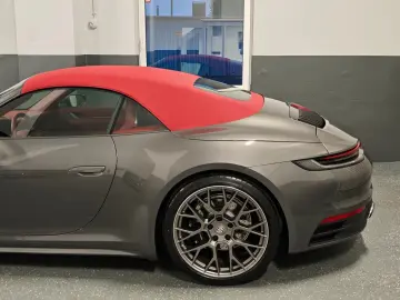 PORSCHE 992 CABRIO 6 TKM   BRD   APPROVED   21 ZOLL