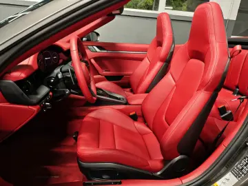 PORSCHE 992 CABRIO 6 TKM   BRD   APPROVED   21 ZOLL