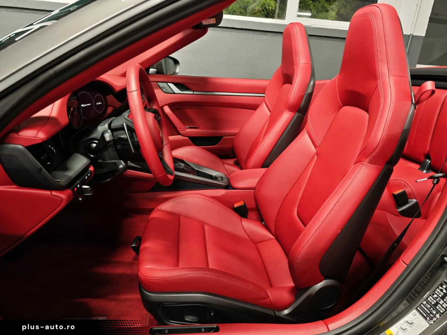 PORSCHE 992 CABRIO 6 TKM   BRD   APPROVED   21 ZOLL