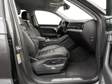 VW Touareg 3.0 V6 TDI Elegance 4M AHK LUFT R-LINE