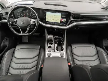VW Touareg 3.0 V6 TDI Elegance 4M AHK LUFT R-LINE